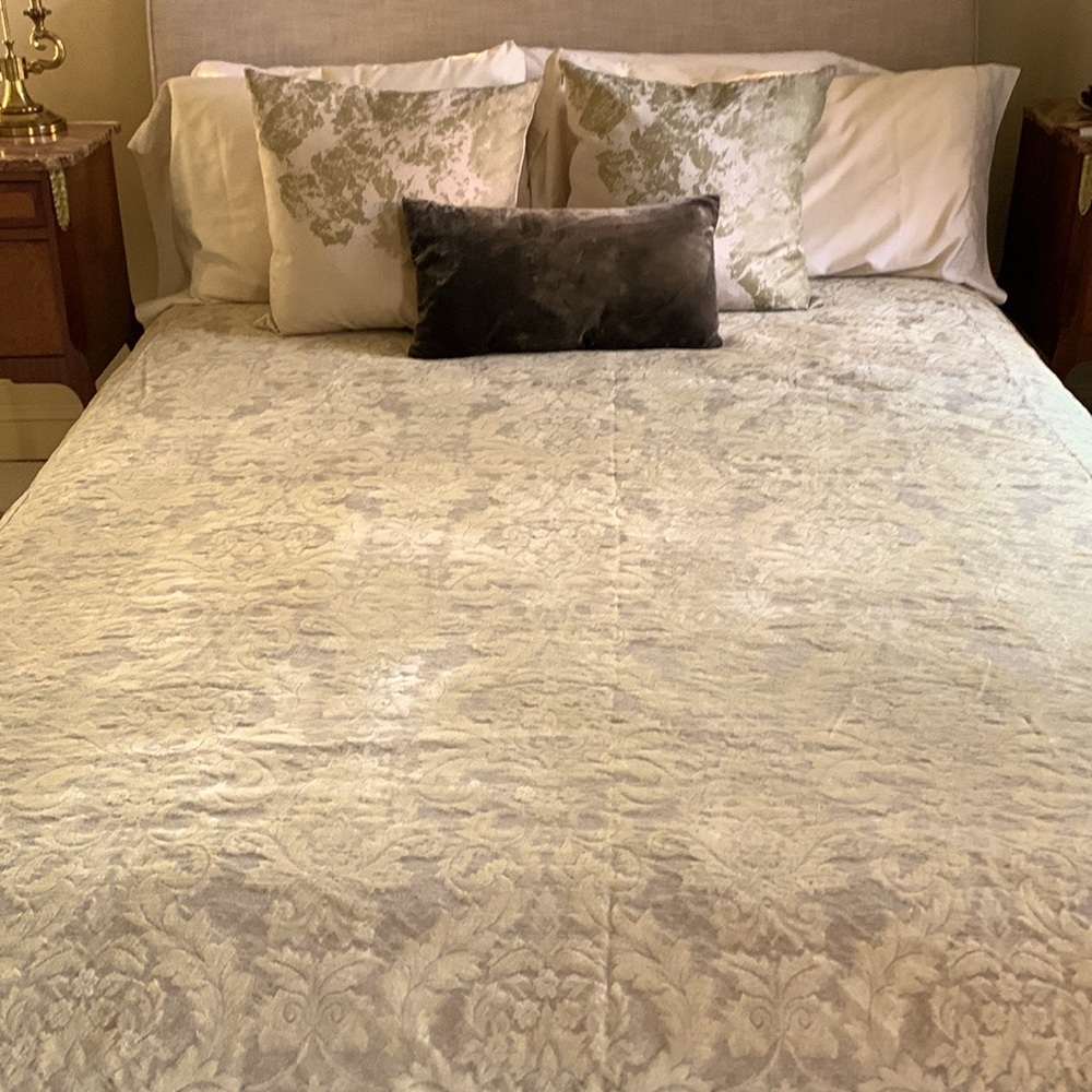 COPY - Damask King Duvet Cover